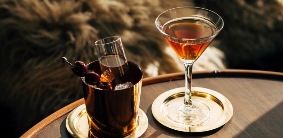 Join us for a Happy Hour with Astronomer at Expat, where the vibrant spirit of 1950s Havana, Ibiza, and Marrakech blend together in a one-of-a-kind, intimate setting.